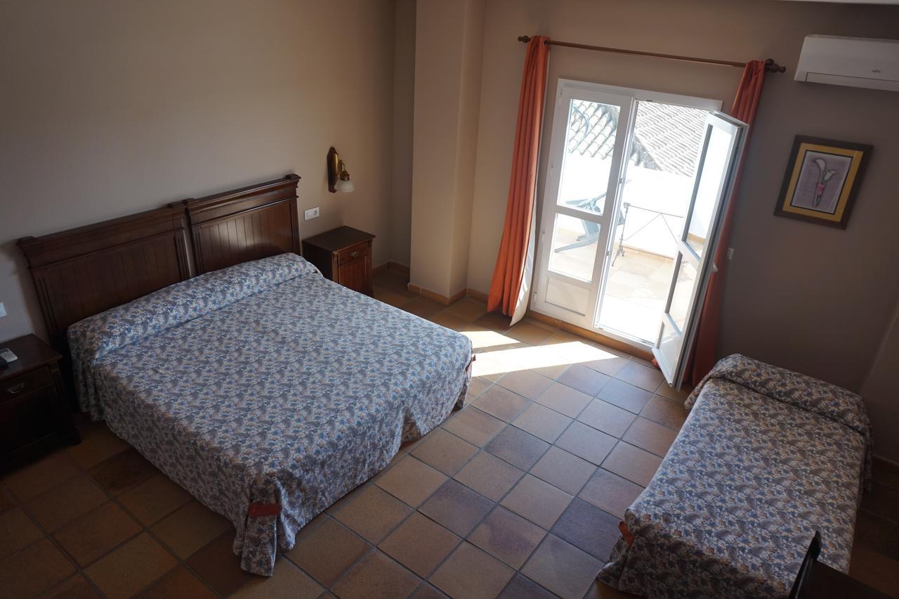 Hotel La Palmosa à Alcalá de los Gazules Extérieur photo