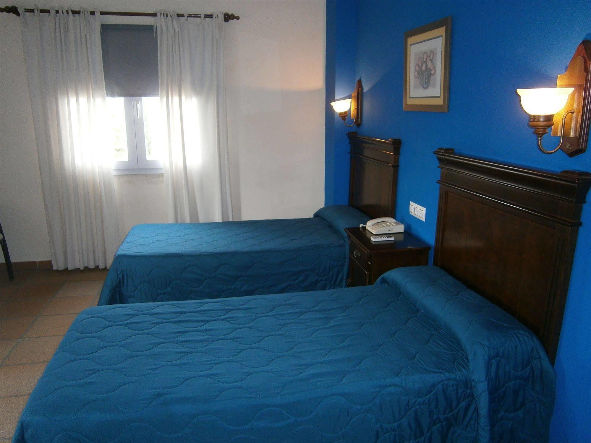 Hotel La Palmosa à Alcalá de los Gazules Extérieur photo